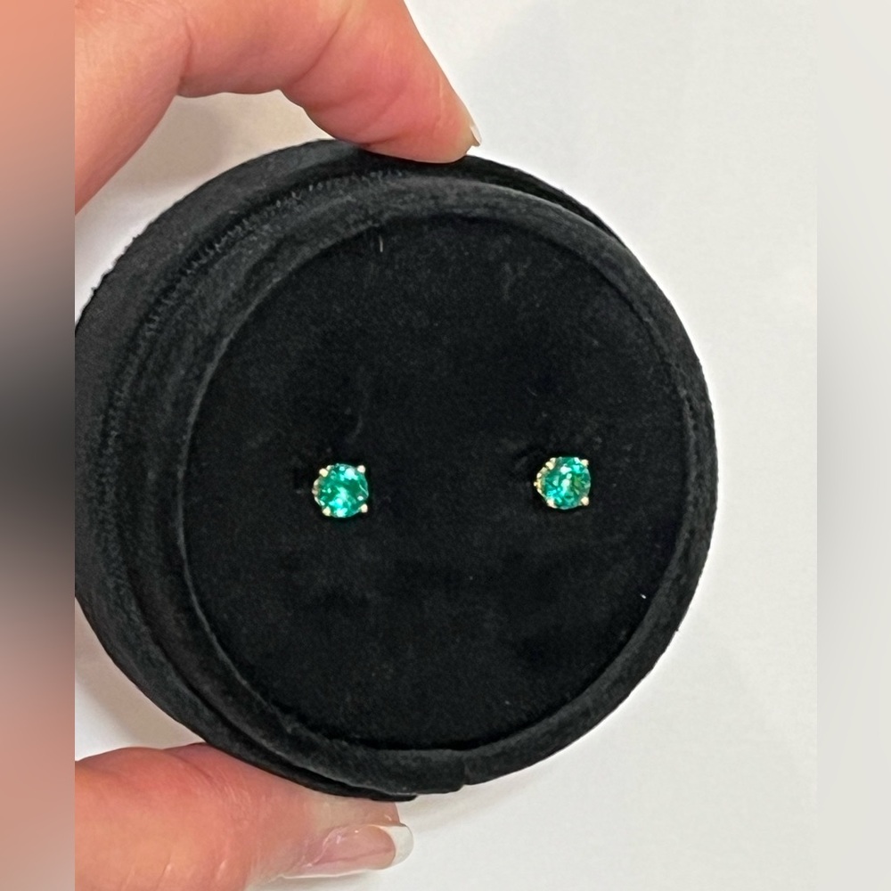 EMERALD STUDS—GORGEOUS TO THE MAX—ROUND .97 TCW UNTREATED-NO HEAT EMERALDS 14KT - Picture 5 of 15